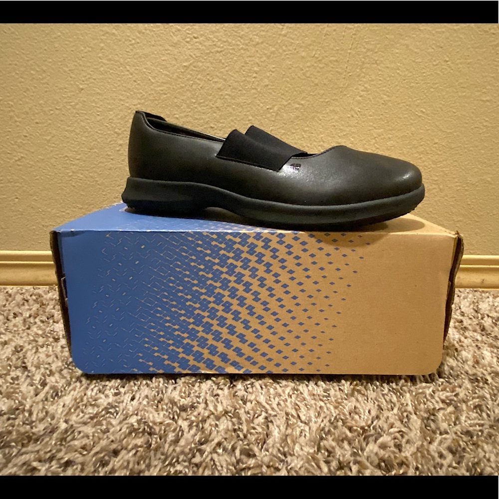 💥NIB💥 Womens SHOES for CREWS.
